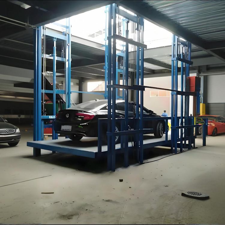 导轨链条式升降机